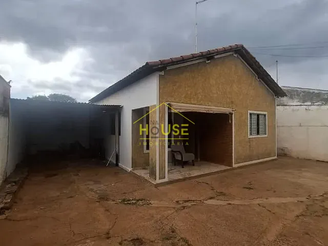 Casa com 328m² 2 quartos e 1 banheiro, à venda, no bairro Chácara das Paineiras em Votuporanga