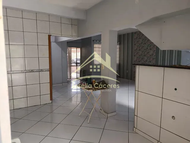 Sobrado com 286m² 4 quartos e 4 banheiros, à venda, no bairro Canjica em Cuiabá