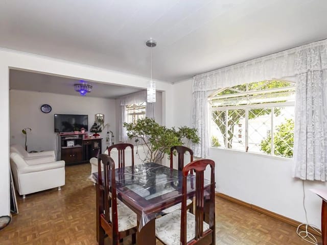 Casa 2 quartos e 1 banheiro, à venda, no bairro Cidade Industrial em Curitiba