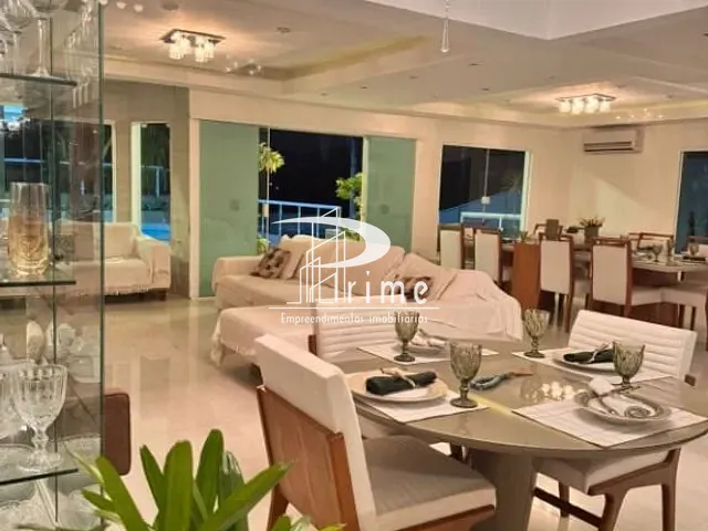 Casa com 800m² 5 quartos e 3 banheiros, à venda, no bairro Itaipu em Niterói