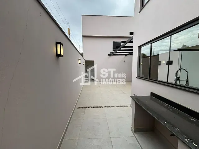 Casa com 213m² 3 quartos e 1 banheiro, à venda, no bairro Jardim Rio Verde em Andradas