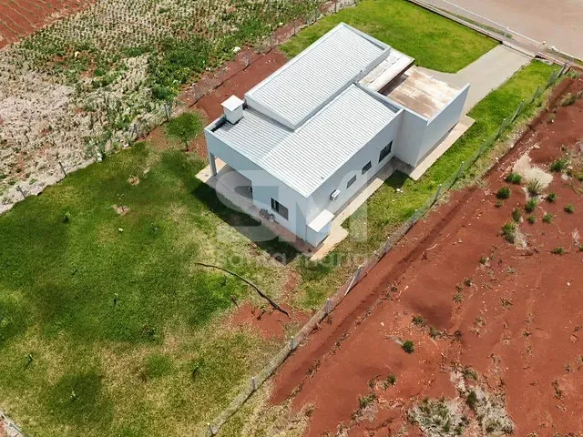 Casa 2 quartos e 2 banheiros, para alugar, no bairro Lajeado em Chapecó