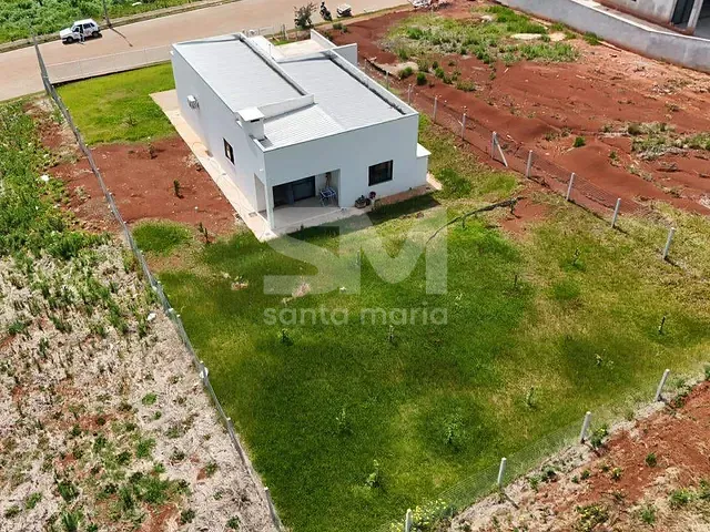 Casa 2 quartos e 2 banheiros, para alugar, no bairro Lajeado em Chapecó