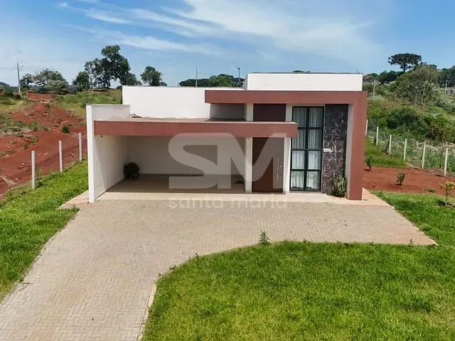 Casa 2 quartos e 2 banheiros, para alugar, no bairro Lajeado em Chapecó