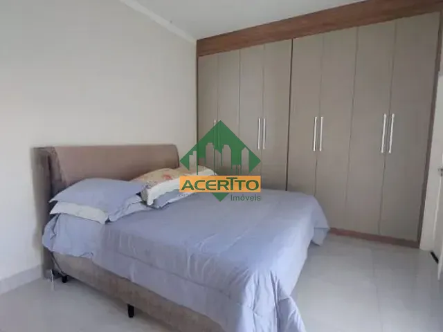 Casa com 200m² 3 quartos e 3 banheiros, à venda, no bairro Petit-Trianon em Araçatuba