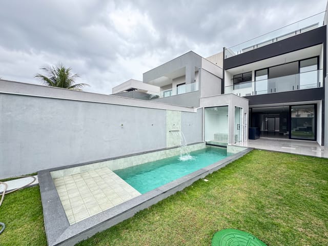 Casa 4 quartos e 6 banheiros, à venda, no bairro Barra da Tijuca em Rio de Janeiro