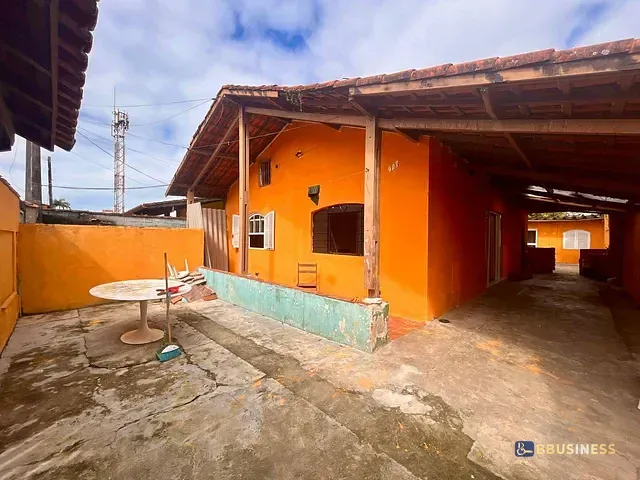 Casa 6 quartos e 3 banheiros, à venda, no bairro Centro em Bertioga
