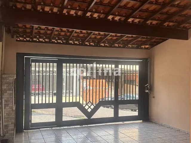Casa 3 quartos e 2 banheiros, à venda, no bairro Jardim das Belezas em Carapicuíba