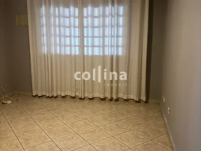 Casa 3 quartos e 2 banheiros, à venda, no bairro Jardim das Belezas em Carapicuíba