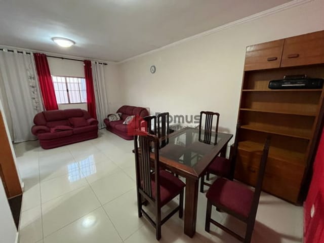 Casa com 200m², à venda, no bairro Parque das Palmeiras em Pindamonhangaba