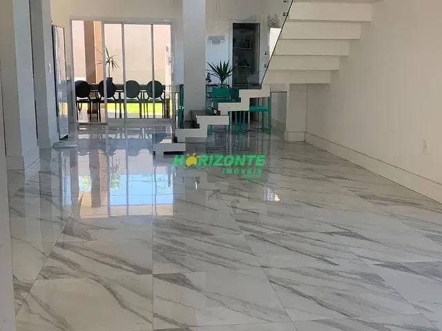 Casa com 313m² 4 quartos e 4 banheiros, à venda, no bairro Urbanova em São José dos Campos