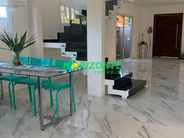 Casa com 314m² 4 quartos e 4 banheiros, à venda, no bairro Urbanova em São José dos Campos