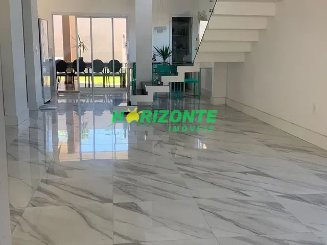 Casa com 314m² 4 quartos e 4 banheiros, à venda, no bairro Urbanova em São José dos Campos