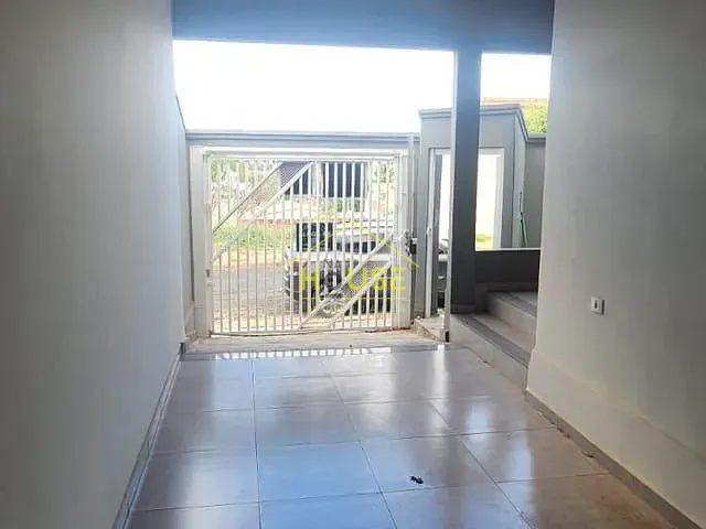 Casa 3 quartos e 1 banheiro, à venda, no bairro Jardim Acapulco em Fernandópolis