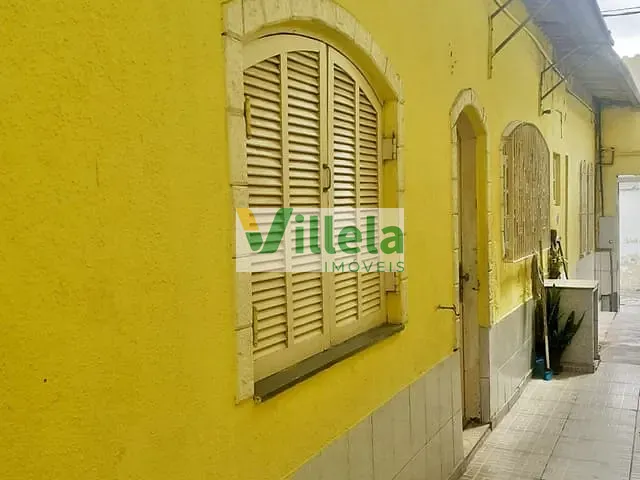 Casa com 249m² 2 quartos e 1 banheiro, à venda, no bairro Vila Açoreana em Poá