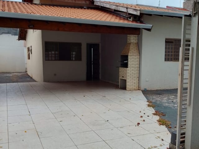 Foto do Casa - Casa à venda e locação, 03 quartos (01 suíte), quintal c/churrasqueira, 200 m² de terreno, Conjunto Habitacional Alexandre Urbanas, Londrina, PR | ZBM NEGOCIOS IMOBILIARIOS