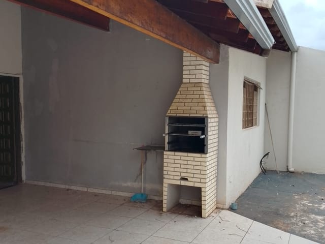 Foto do Casa - Casa à venda e locação, 03 quartos (01 suíte), quintal c/churrasqueira, 200 m² de terreno, Conjunto Habitacional Alexandre Urbanas, Londrina, PR | ZBM NEGOCIOS IMOBILIARIOS