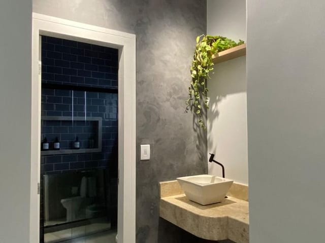 Casa com 411m² 3 quartos e 4 banheiros, à venda, no bairro Glória em Macaé