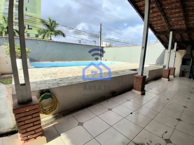 Casa 2 quartos e 1 banheiro, à venda, no bairro Indaiá em Caraguatatuba