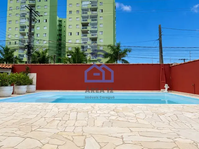 Casa 2 quartos e 1 banheiro, à venda, no bairro Indaiá em Caraguatatuba