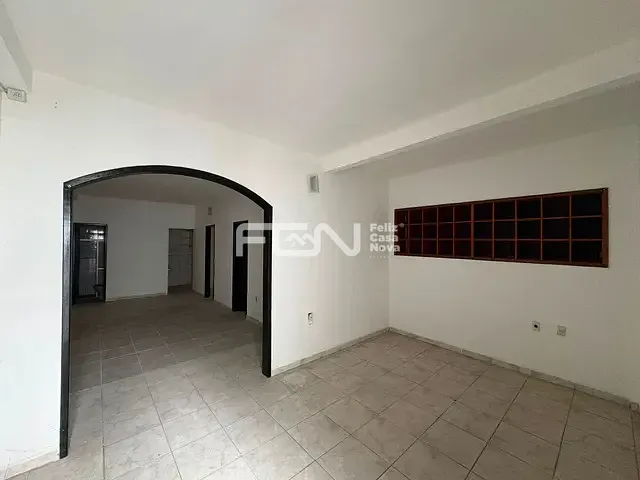 Casa 4 quartos e 1 banheiro, à venda, no bairro Piaçaveira em Camaçari