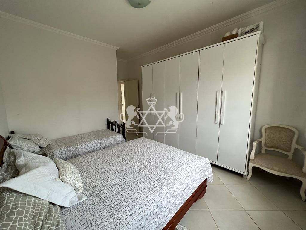 Casa à venda com 3 quartos, 236m² - Foto 30