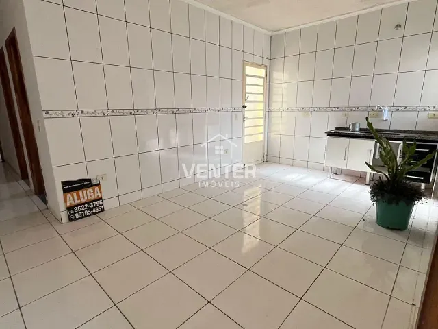 Casa 2 quartos e 2 banheiros, para alugar, no bairro Residencial Bardan em Taubaté