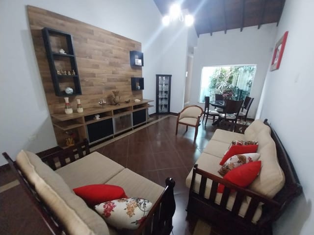 Casa com 354m² 3 quartos e 3 banheiros, à venda, no bairro Jardim do Trevo em São João da Boa Vista