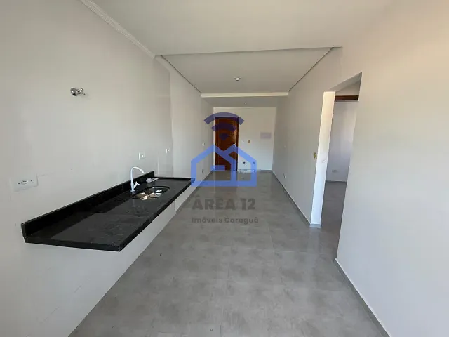 Casa 2 quartos e 2 banheiros, à venda, no bairro Massaguaçu em Caraguatatuba