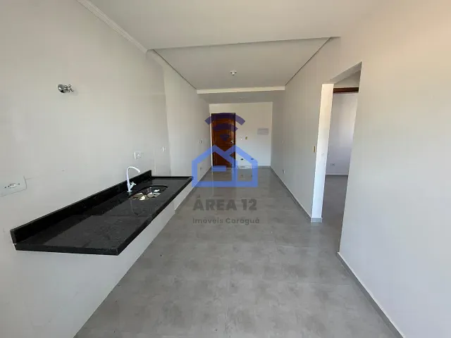 Casa 2 quartos e 2 banheiros, à venda, no bairro Massaguaçu em Caraguatatuba