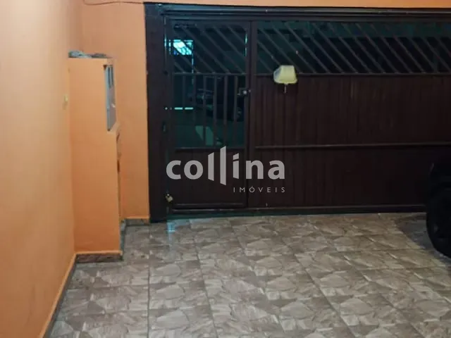 Casa 4 quartos e 4 banheiros, à venda, no bairro Jardim Ana Estela em Carapicuíba