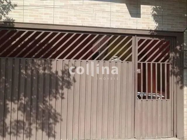 Casa 4 quartos e 4 banheiros, à venda, no bairro Jardim Ana Estela em Carapicuíba