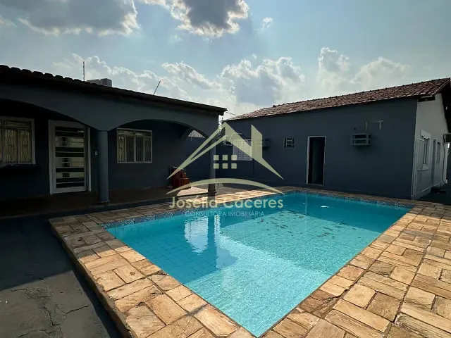 Casa com 420m², à venda, no bairro Jardim Cuiabá em Cuiabá