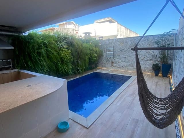 Casa com 100m² 3 quartos e 3 banheiros, à venda, no bairro Lagoa em Macaé