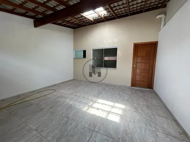 Casa com 115m² 2 quartos e 2 banheiros, à venda, no bairro Nova Guará em Guaratinguetá
