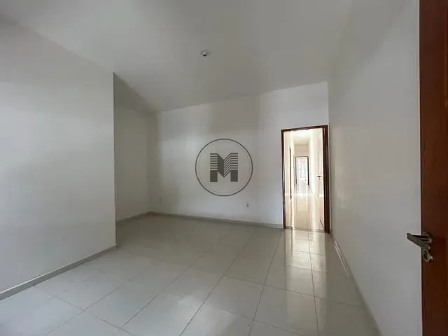 Casa com 115m² 2 quartos e 2 banheiros, à venda, no bairro Nova Guará em Guaratinguetá