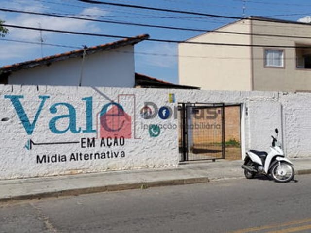 Casa com 257m², à venda, no bairro Santana em Pindamonhangaba