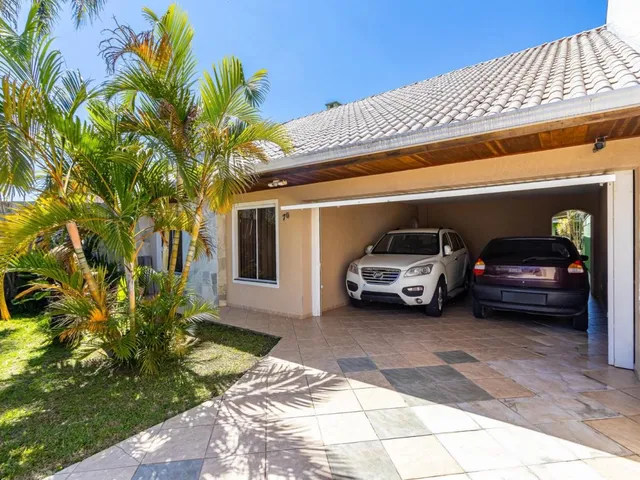 Casa com 370m² 5 quartos e 5 banheiros, à venda, no bairro Capão da Imbuia em Curitiba
