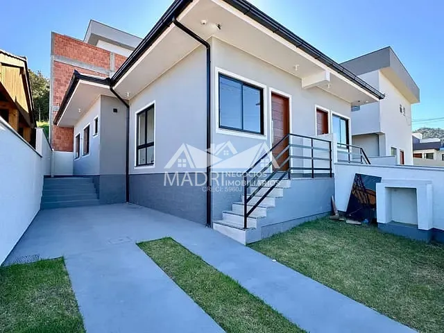 Casa com 105m² 2 quartos e 1 banheiro, à venda, no bairro Forquilhas em São José