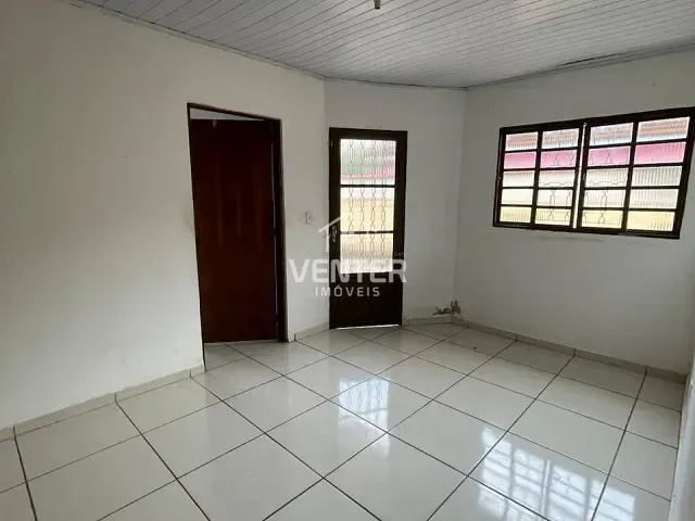 Casa com 201m² 3 quartos e 2 banheiros, para alugar, no bairro Vila Nossa Senhora das Graças em Taubaté
