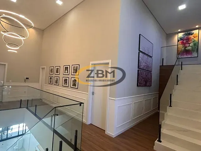 Casa com 360m² 3 quartos e 4 banheiros, à venda, no bairro Universitário em Londrina