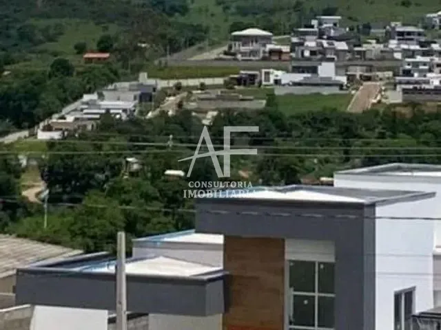 Casa com 300m² 3 quartos e 3 banheiros, para alugar, no bairro Condominio Cataguá Way em Taubaté