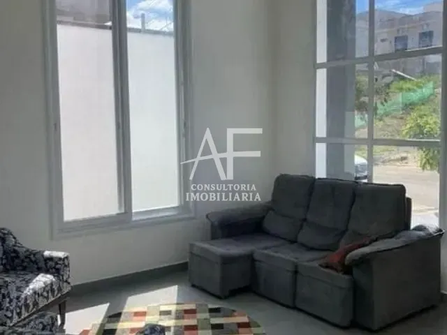 Casa com 300m² 3 quartos e 3 banheiros, para alugar, no bairro Condominio Cataguá Way em Taubaté
