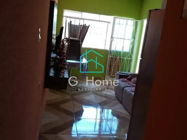 Casa com 125m² 2 quartos e 1 banheiro, à venda, no bairro Jardim Padovani em Londrina