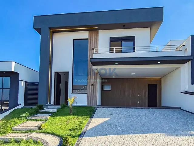 Casa com 300m² 3 quartos e 5 banheiros, à venda, no bairro Roncáglia em Valinhos