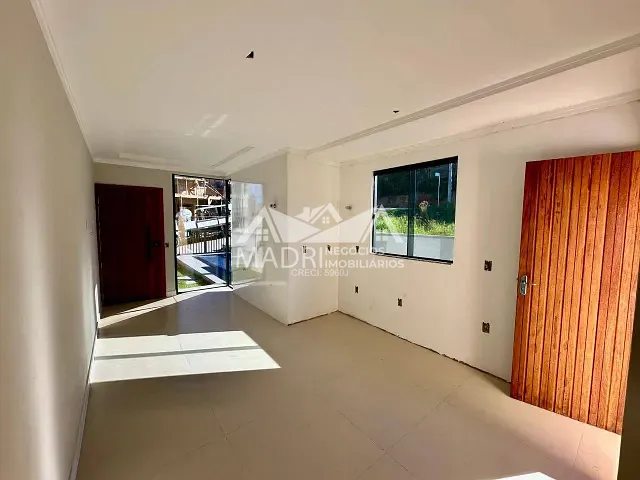 Casa com 115m² 2 quartos e 2 banheiros, à venda, no bairro Forquilhas em São José