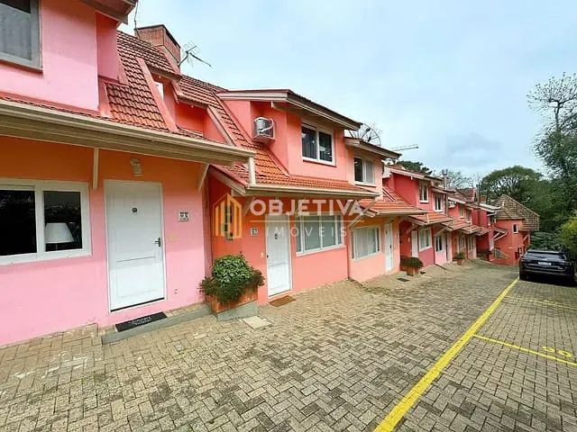 Casa com 96m² 2 quartos e 3 banheiros, à venda, no bairro Planalto em Gramado