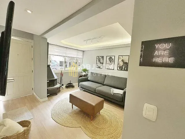 Casa com 96m² 2 quartos e 3 banheiros, à venda, no bairro Planalto em Gramado