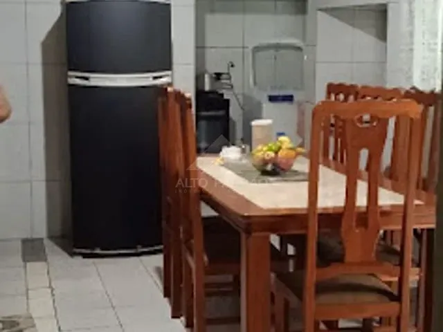 Casa com 125m² 5 quartos e 3 banheiros, à venda, no bairro Vila Assis Brasil em Mauá