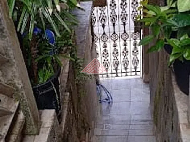 Casa com 125m² 5 quartos e 3 banheiros, à venda, no bairro Vila Assis Brasil em Mauá